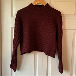 URBAN HERITAGE plum crop long sleeve sweater size large